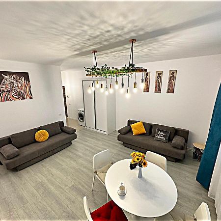 Hezo Sunshine Studio And Apartment Navodari Exterior photo